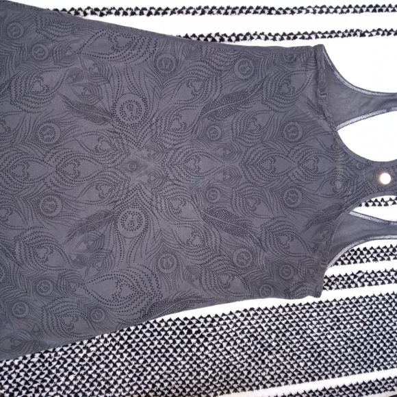 Lululemon 6 tak top - Picture 5 of 10